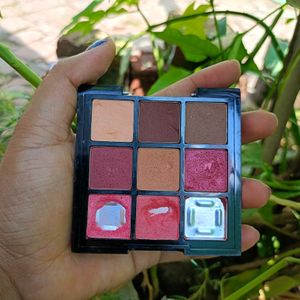 Swiss Beauty Unlimite Shadow Palette