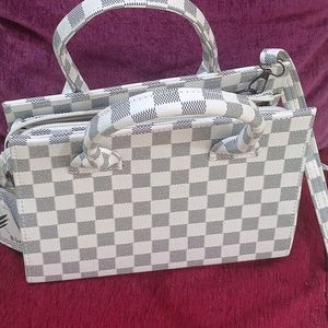 Handbag/Sling bag