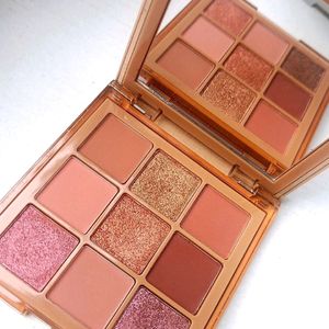 Huda Beauty Eyeshadow Palette