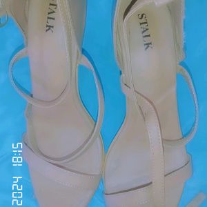 Heels Pic Anyone 200rs Only..