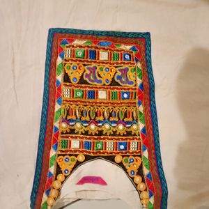 Beautiful Neck Embroidery Branded Kurtha