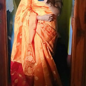 A Beautiful Saree  🩷🩵