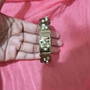 Beautiful Detailed Bangle/Kadaa