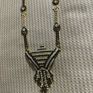 Beautiful Embellished Mangalsutra