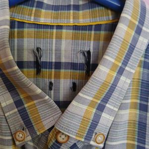 Peter England Men's Checked Formal Shirt