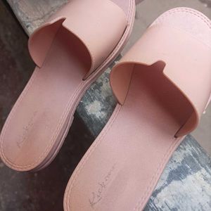 stylish flats for women