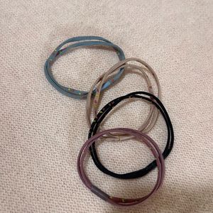 pack of 4 pretty hair ties 💗