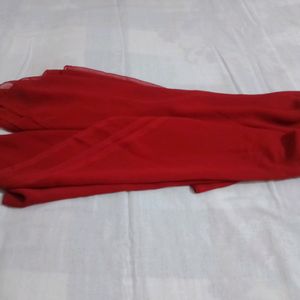 Red Chunni