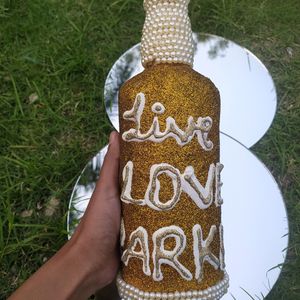 Glitter & Pearls Bottle