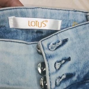 Comfortable HIGH waist Jeans