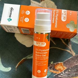 The Derma Co 1% Hyaluronic Sunscreen Aqua Gel