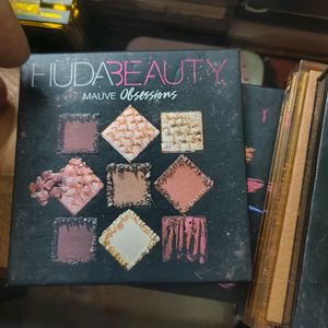 Huda Beauty Mini Eyeshadow Palette On Sale