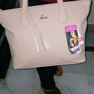 ❤️Brand New LAVIE bag