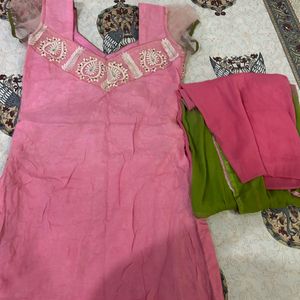 Kurta Set Back Side