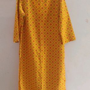 Yellow Kurta Set With Floral Print