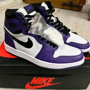 NIKE AIR JORDAN 1 COURT PURPLE 2.0 UK 7.5 (42)