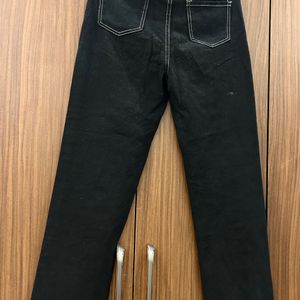 Black Jeans With Thread Detail Work