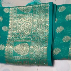 Madurai Pattu Sari