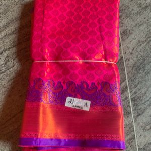 New Wedding And Festive Saree With Blouse