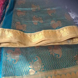 New Sarees With Blouse Cloth