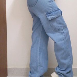 Wide Leg Cargo Jeans