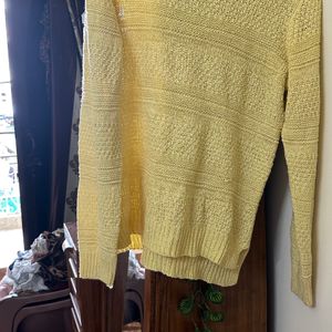 Yellow sweater