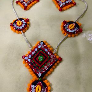 Necklace Set