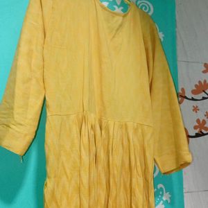 Nayracut Kurti