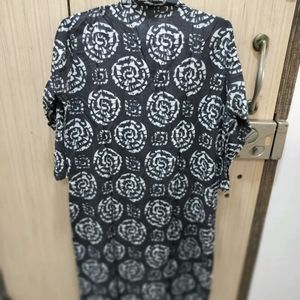 Black Kurti