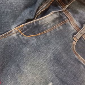 Skinny Damage Jean