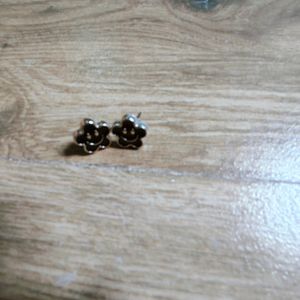 7 Earrings Get Freebies