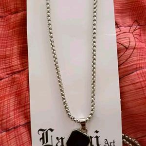 Black Stone Pendant Chain