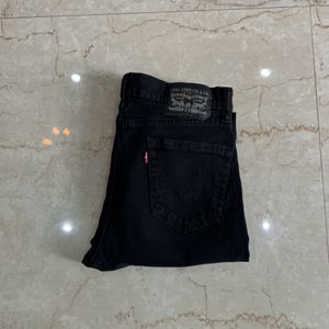 Jet Black Levi’s Slim Denim