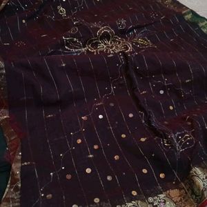 Beautiful Pattu Saree With Hand Work