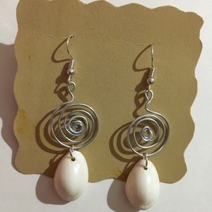 Silver Spiral With She’ll Dangling Earrings