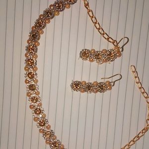 Jwellery Necklace With Earrings