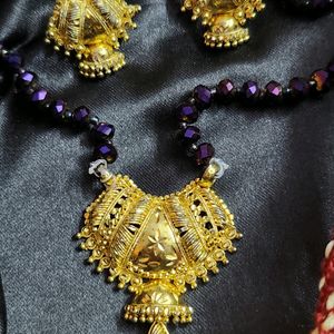 Golden Jewellery Set At Best Price