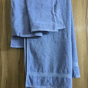 Never Used Towel Set Of 2 ( Cobalt Blue)