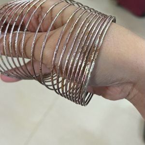 Spiral Strechable Bangles