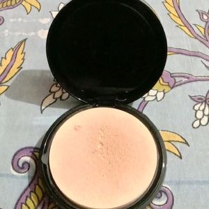 Maybelline New York Compact