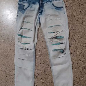 Ripped Jeans With Clothing In Between?