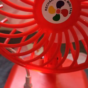 Rechargeable Mini Fan