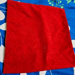 Red Velvet Couson Cover 40 Cm