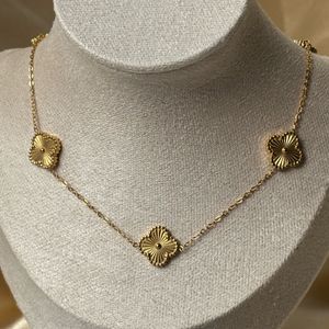 Golden Clover Neckchain Anti Tarnish