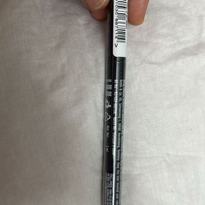 Sealed Lakme Eyeliner Fine Tip LinerPen