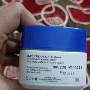 Loreal Paris White Perfect Day Cream