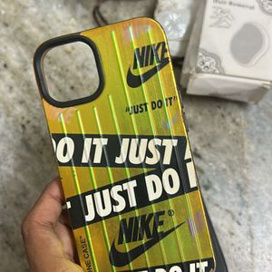 2  iPhone 14 Cover