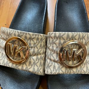 MK Flip Flops