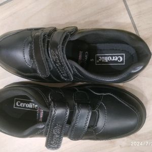 Boys School Shoe. Size 5