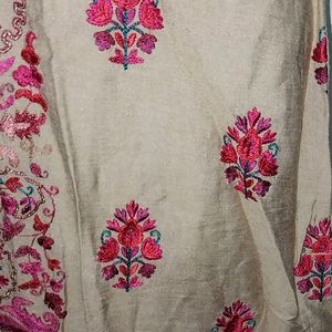 Very Beautiful Kurti In Excellent Condition Like N